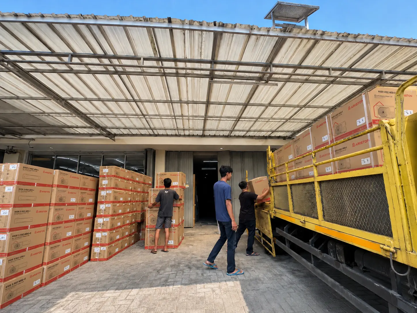 Loading AC Ariston