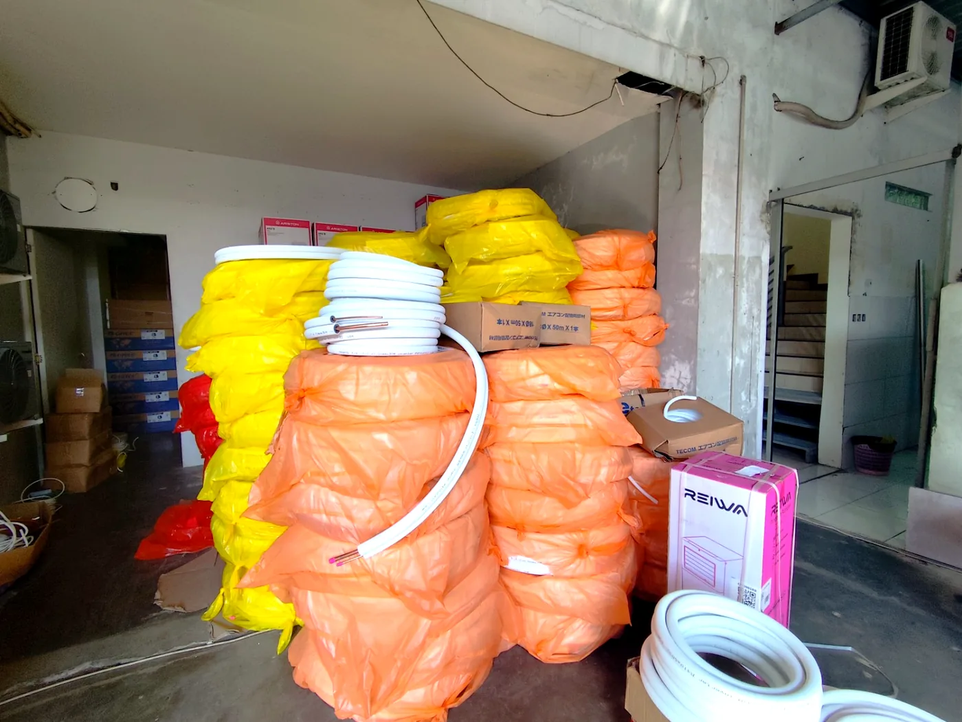 Material Instalasi AC