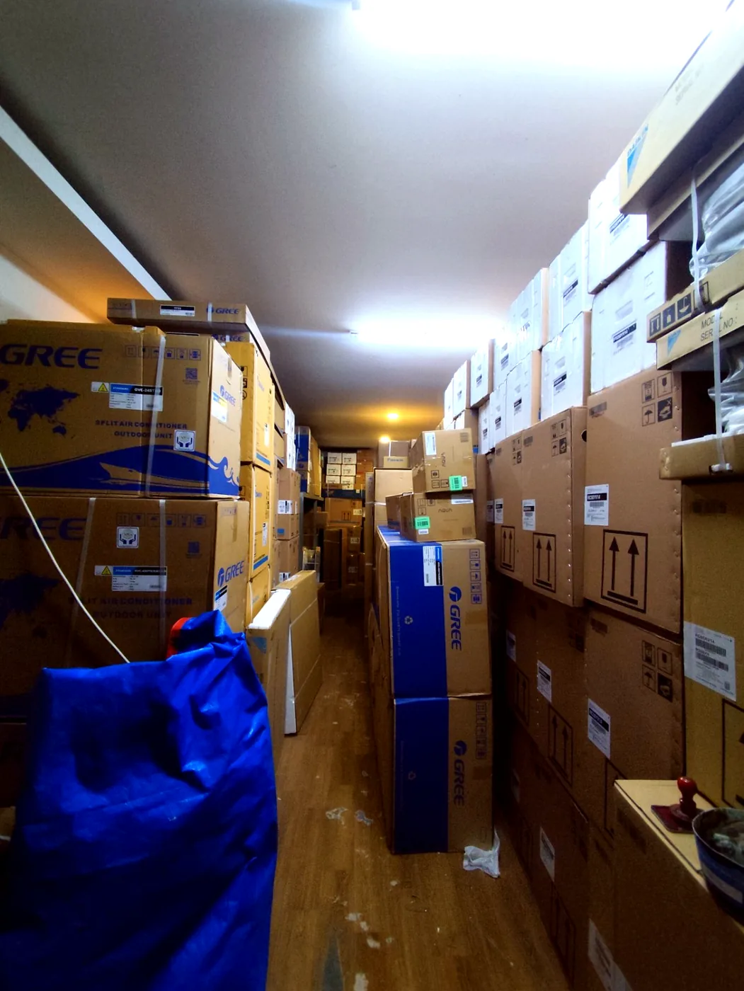 Gudang Stok AC Gree