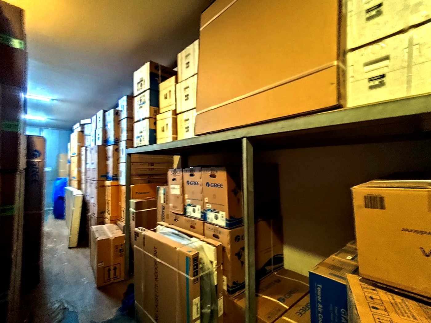 Gudang stok AC RADJA AC
